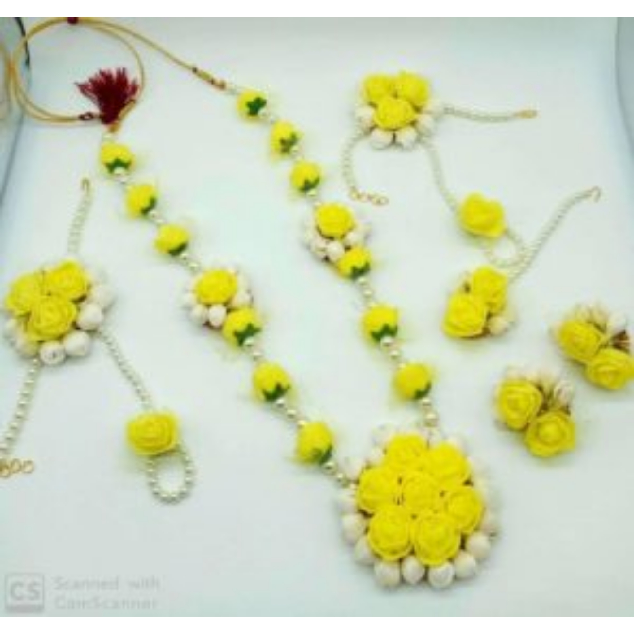 Yellow on sale haldi jewellery