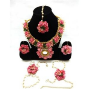 Baby Pink Flower Necklace Set for Haldi Ceremony